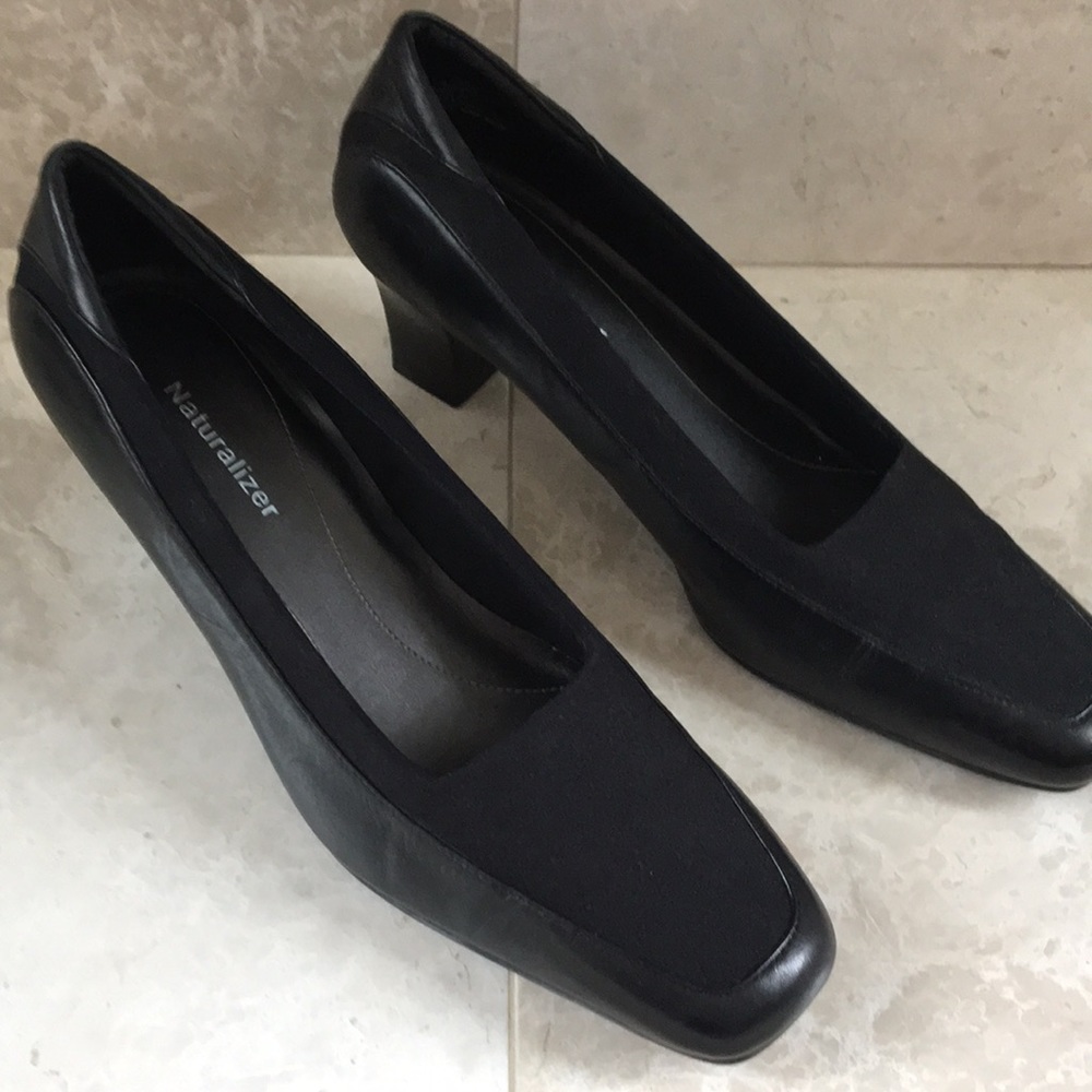 Ladies black heels